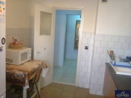 apartament-2-camere-confort-1-decomandat-situat-in-ploiesti-zona-9-mai-profi-5